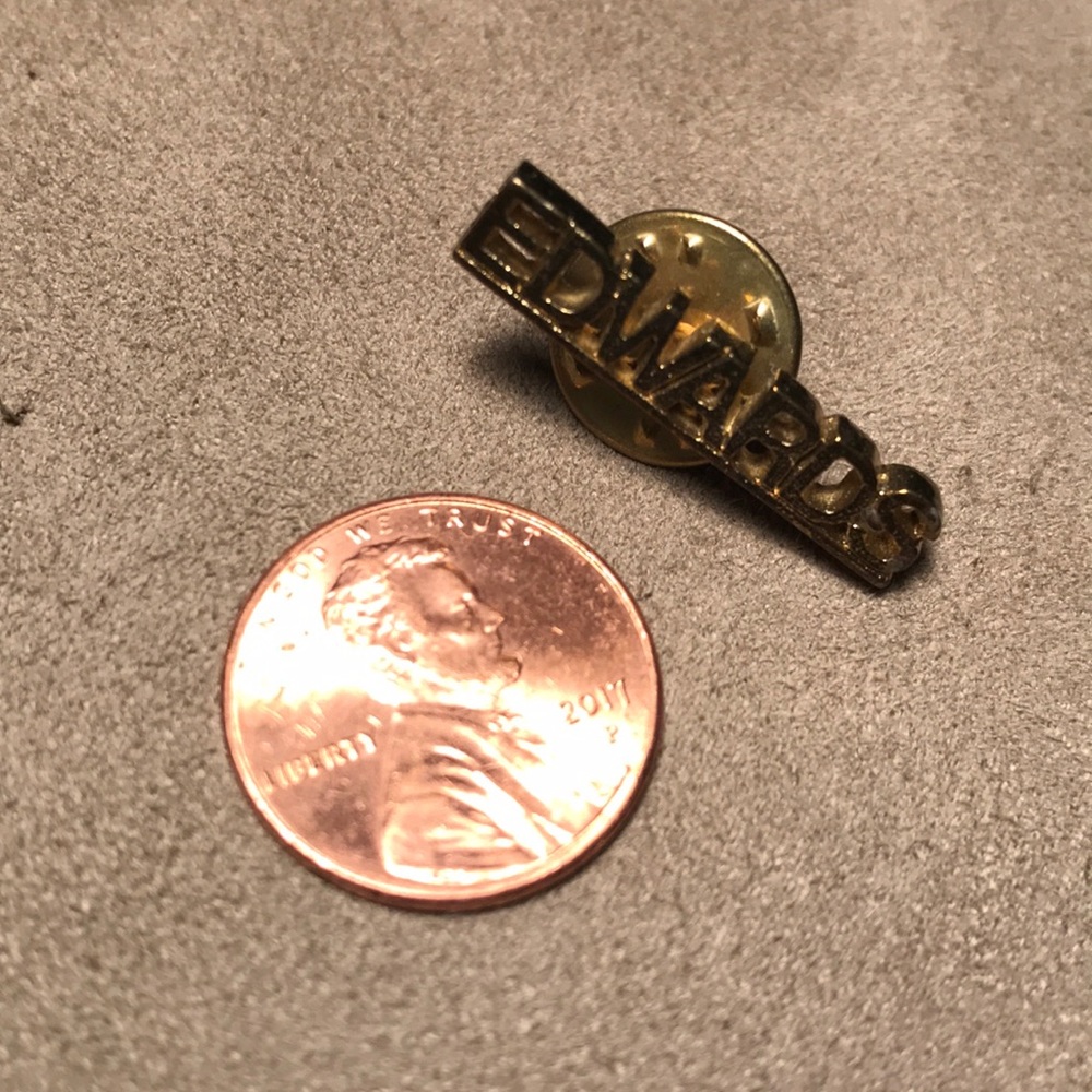 Edwards pin